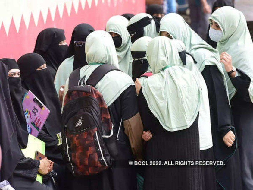 Supreme Court Hijab Case: सुप्रीम कोर्ट में हिजाब मामले पर सुनवाई पूरी, फैसला सुरक्षित