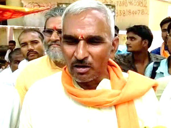 'गोडसे आतंकवादी नहीं थे,उनसे भूल हुई-BJP विधायक सुरेंद्र 