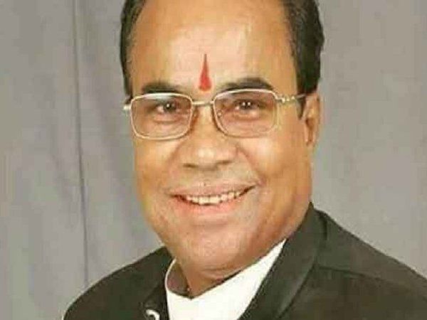 यूपी के बड़बोले बीजेपी विधायक सुरेश तिवारी पर कार्रवाई के निर्देश, पार्टी खफा