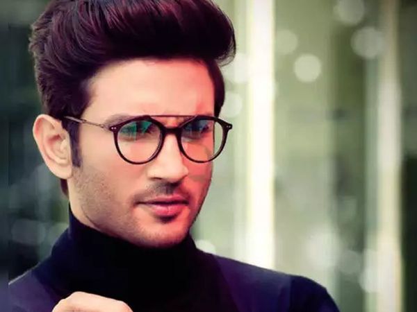 Sushant Singh Rajput Friend Siddharth Pithani Called Third Time Mumbai Police station To record his statement