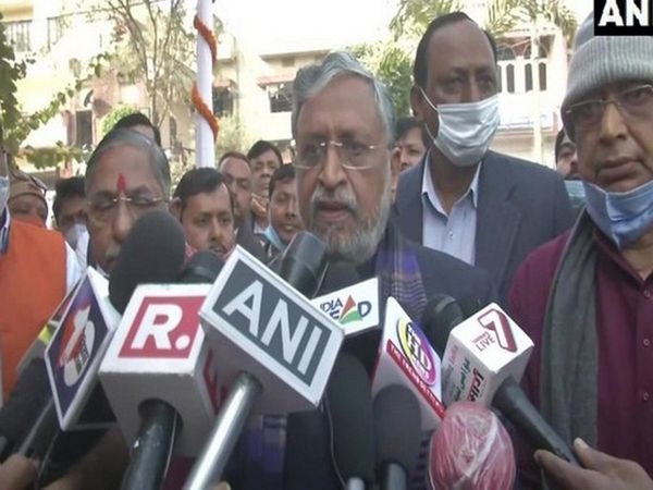  Nitish Kumar accepted to become CM on request of JDU, BJP and VIP leaders: Sushil Modi