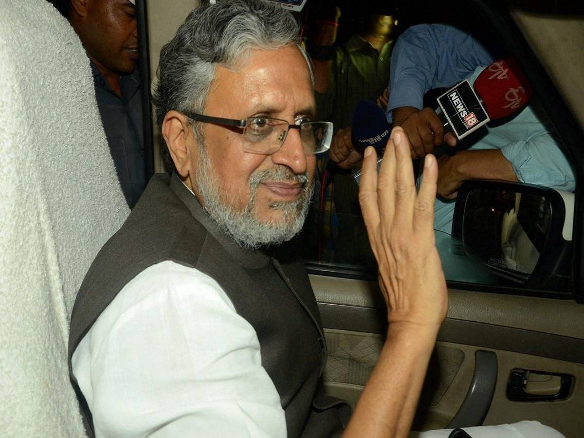 Bihar Polls 2020: बिहार चुनाव में तंत्र- मंत्र की एंट्री, सुशील मोदी ने बताया लालू प्रसाद हैं अंधविश्वासी