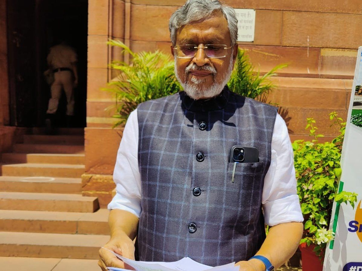 संसद सत्र के आखिरी दिन BJP सांसद की मांग, कश्मीरी पंडितों पर हुए हिंसा की SIT करें जांच