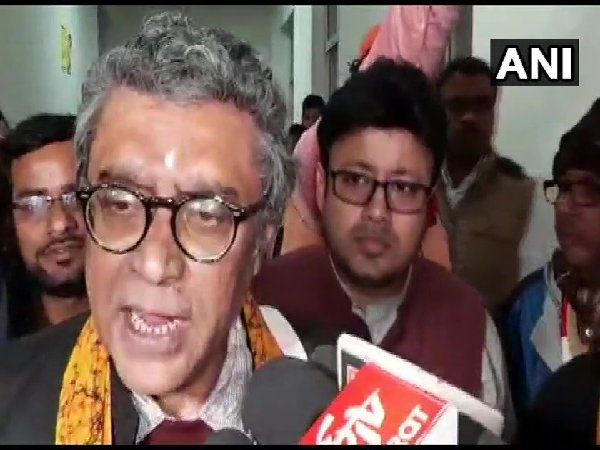 CAA: राज्य सभा सांसद स्वप्न दासगुप्ता का आरोप, विश्वभारती विश्वविद्यालय में भीड़ ने उन्हें कमरे में बंद किया