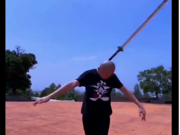 Amazing Sword Stunt Video Goes Viral on Social Media