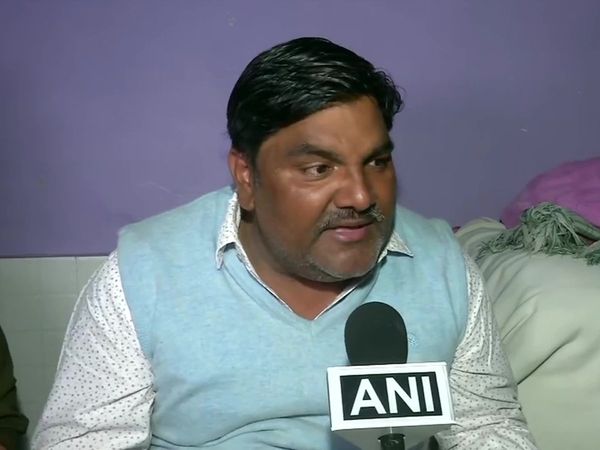 tahir Hussain says he is innocent blames kapil mishra and waris pathan for delhi violence