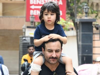 Taimur Ali Khan with Father Saif Ali Khan