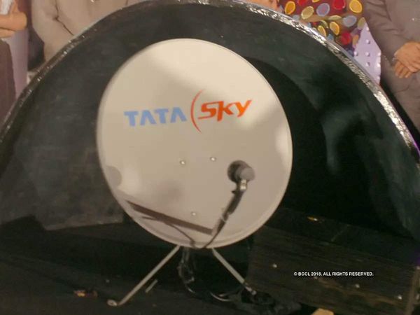 Tata Sky ka Dhamaka, offering free landline service with long term plans