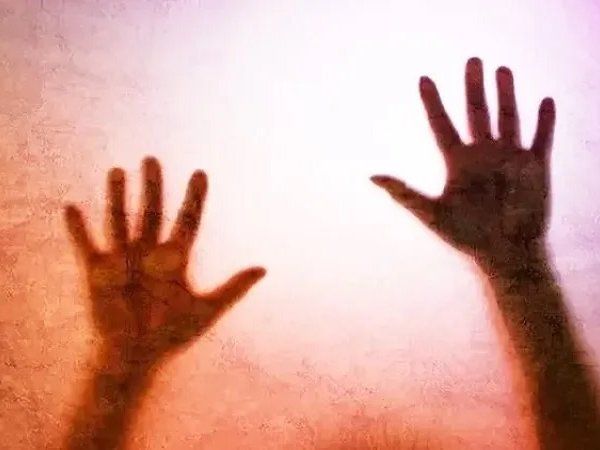 teacher asked nude photos