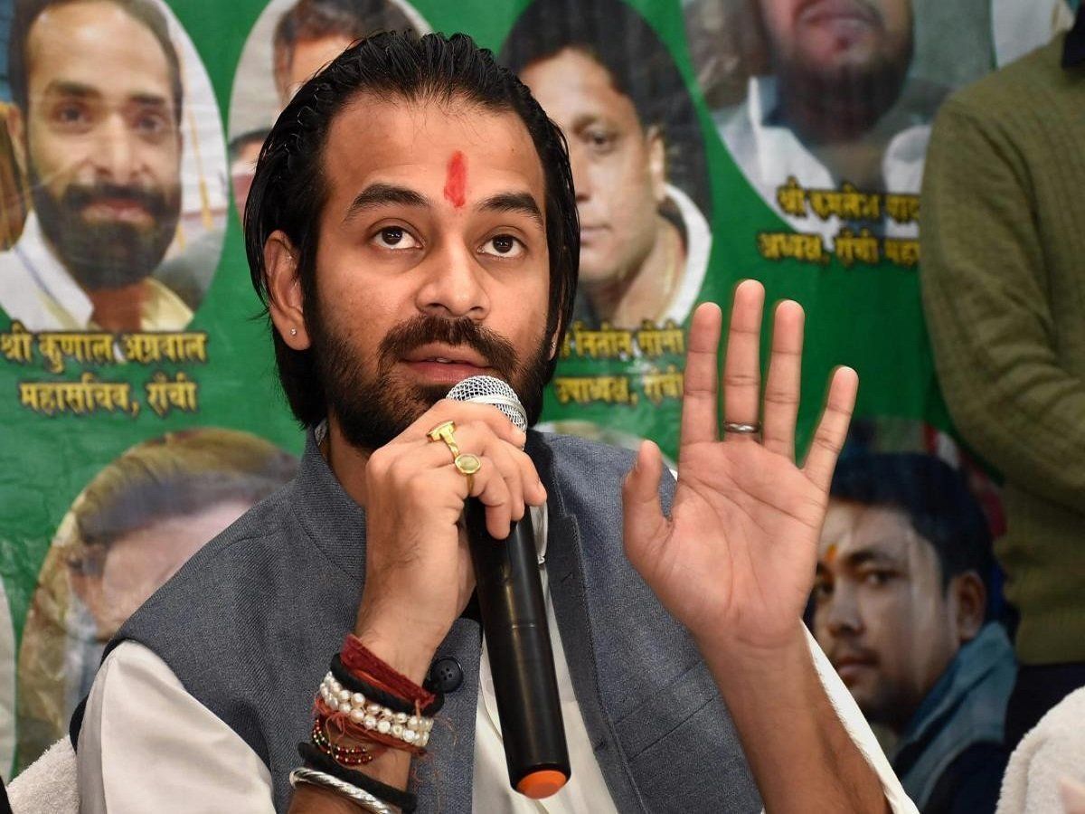 Tej Pratap: मेरे पिता को षड़यंत्र के तहत सलाखों के पीछे डाला गया, लालू के लाल तेज प्रताप बोले