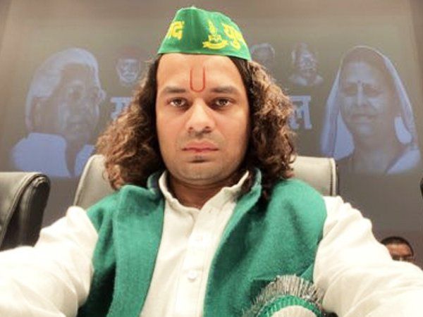 Tej Pratap:फिर बदले-बदले से नजर आए तेजप्रताप, अब कहा-अपने अर्जुन 'तेजस्वी' को बनाउंगा विजयी 
