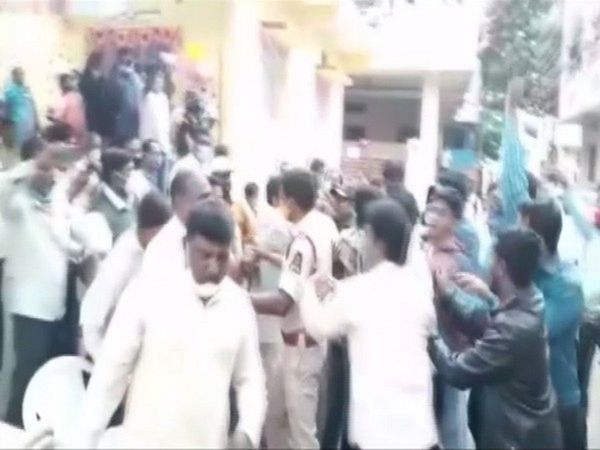 AIMIM, BJP party workers scuffle in Hyderabad over flood relief assistance distribution