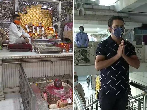 Devotees gather at worship places across india, maintaing social distancing