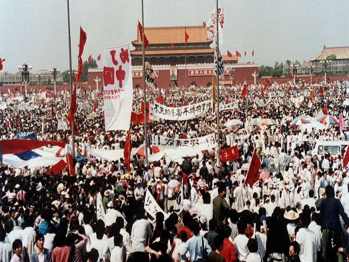 आज का इतिहास, 4 जून: चीन के थ्येनआनमन चौक पर निहत्थे युवा प्रदर्शनकारियों पर टूटा सेना का कहर