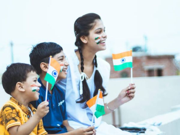 You can include these patriotic poems in the speech use these Independence Day Speech Tips