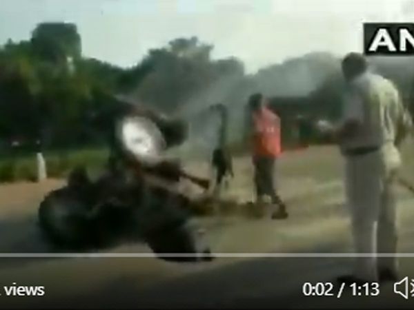 Farm Bills Row: Protests intensify, as farmers stage protest near India Gate