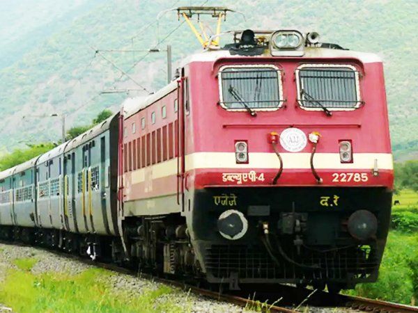 बिहार में JEE, NEET और NDA कैंडिंडेट्स के लिए रेलवे चलाएगी 20 जोड़ी स्पेशल पैसेंजर ट्रेन