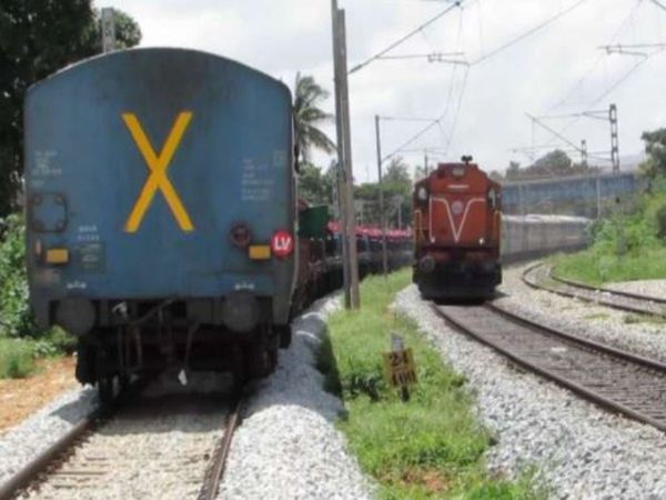 Meaning of cross symbol at the end of train last coach Know About Truth