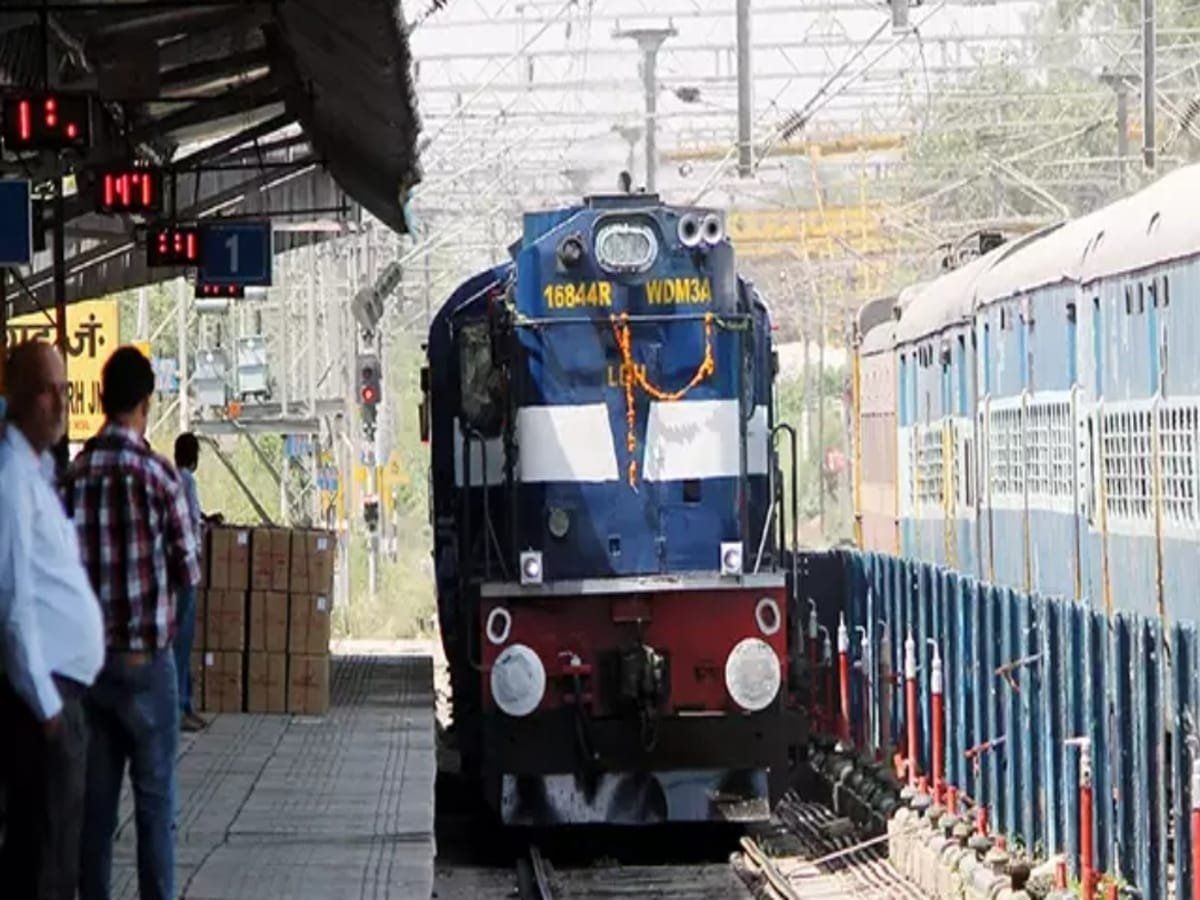 Bharat Gaurav Train: अयोध्या से नेपाल के जनकपुर तक यात्रा कराएगी पहली भारत गौरव ट्रेन, आगरा में होगा स्टॉप