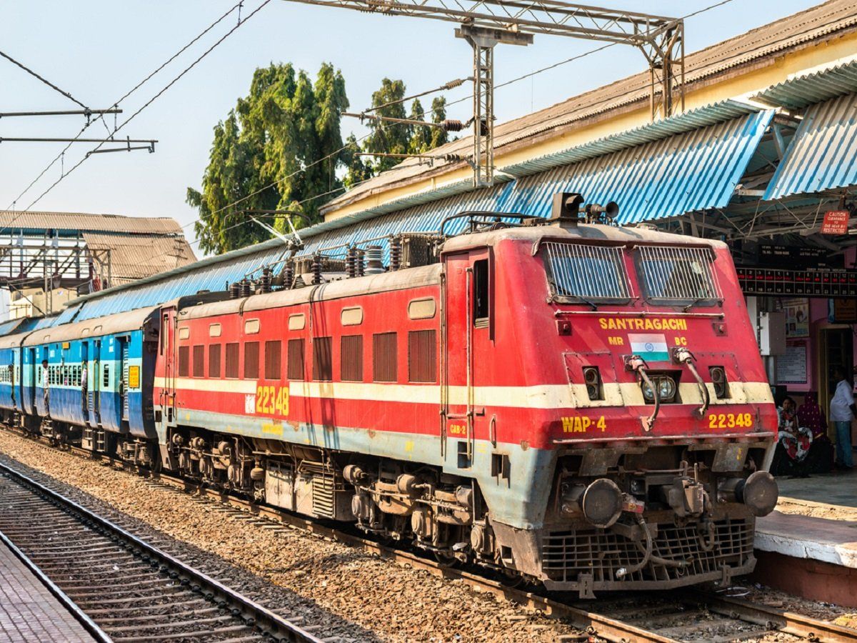 IRCTC Trains Cancelled List, 22 Feb: आज 326 ट्रेनों को किया गया है कैंसिल, 29 को किया डायवर्ट