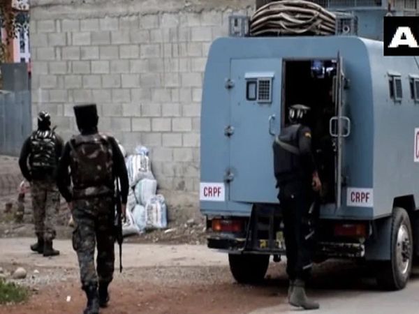 J&K: सुरक्षा बलों को लगातार दूसरे दिन मिली बड़ी कामयाबी, त्राल में जैश-ए-मोहम्‍मद के 3 आतंकी ढेर