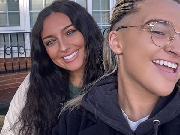 मेगन (बाएं) अपनी गर्लफ्रेंड तारा (दाएं) के साथ (साभार: Daily mail)