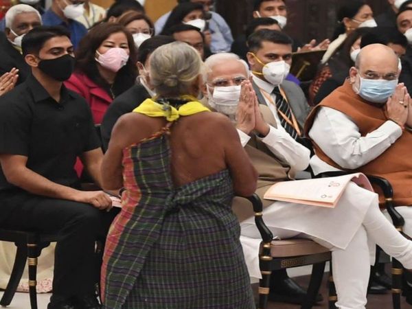 Padma Shri tulsi gowda Photo With PM Narendra Modi And Amit Shah goes Viral