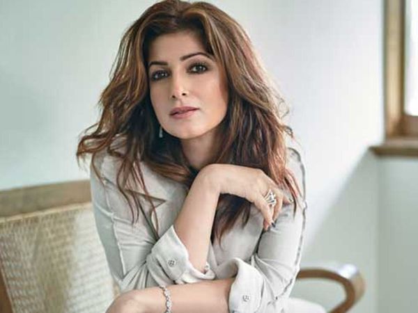 Bollywood Actress Twinkle Khanna Locked in Classroom With Boyfriend?