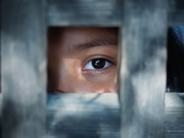 मासूम पर बरसा 'भाभी' का कहर, घर का काम नहीं करने पर गर्म चाकू से दाग दिया 