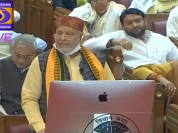 UP Budget 2021 LIVE: Uttar Pradesh FM Suresh Khanna presents UP budget in assembly, first time paperless 