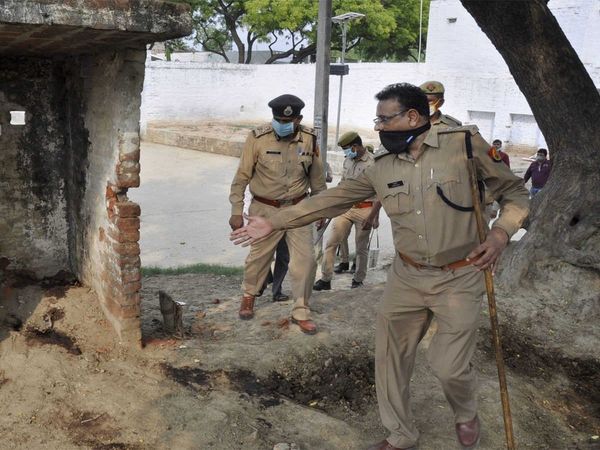 विकास दुबे कानपुर कांड में क्या कुछ हुआ था, जीवन के लिए संघर्ष कर रहे पुलिसकर्मी की जुबानी