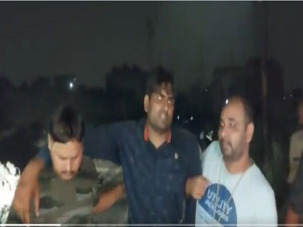 If you want to know the fear of UP Police, then listen to this criminal