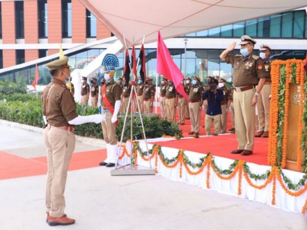 up police si exam date, 