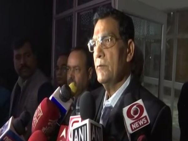 EC meets political parties in UP; leaders urge poll panel not to delay Assembly polls 