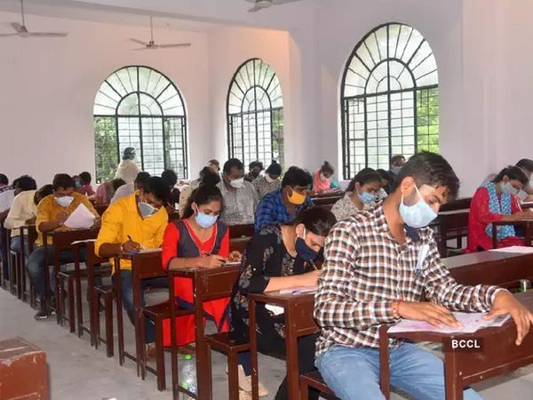 UPTET Admit Card: अभ्‍यर्थियों को अभी और करना होगा इंतजार, जानें कब आएगा UPTET का एडमिट कार्ड