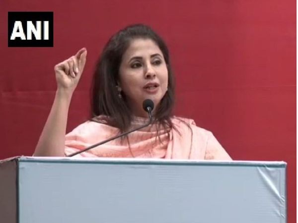 Urmila Matondkar compares Rowlatt Act to CAA says it will be recorded as black laws in history
