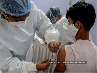 'किशोरों के वैक्सीनेशन का प्रधानमंत्री का फैसला अवैज्ञानिक', AIIMS के महामारी रोग विशेषज्ञ ने क्यों कहा ऐसा 'किशोरों के वैक्सीनेशन का प्रधानमंत्री का फैसला अवैज्ञानिक', AIIMS के महामारी रोग विशेषज्ञ ने क्यों कहा ऐसा