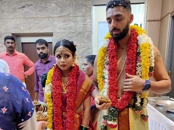 varun chakravarthy marries to neha khedekar