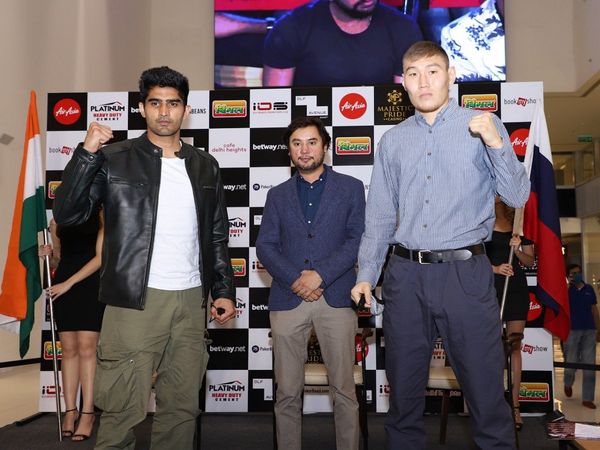 Vijender Singh and Artysh Lopsan