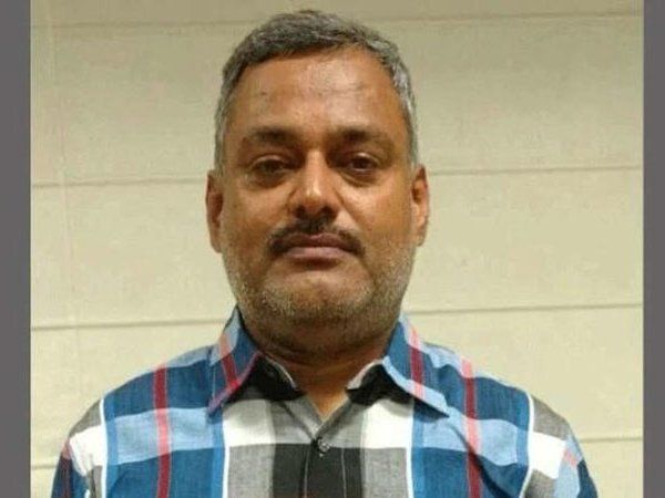 A video of Manu wife of Shashikant Pandey accused of the Bikeru murder case went viral saying 'Vikas Dubey ka Doosra naam jallad tha