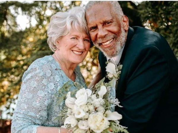 Canada old Couple get married after meeting online during corona pandemic know about viral story 