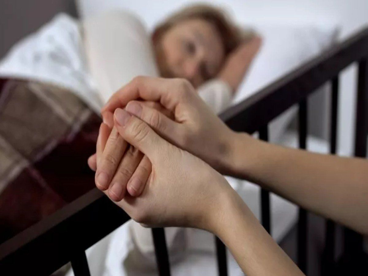 वर्जिन महिला ने मरने से पहले दोस्त से बताई ऐसी अंतिम इच्छा, सच्चाई जान आप भी रह जाएंगे दंग