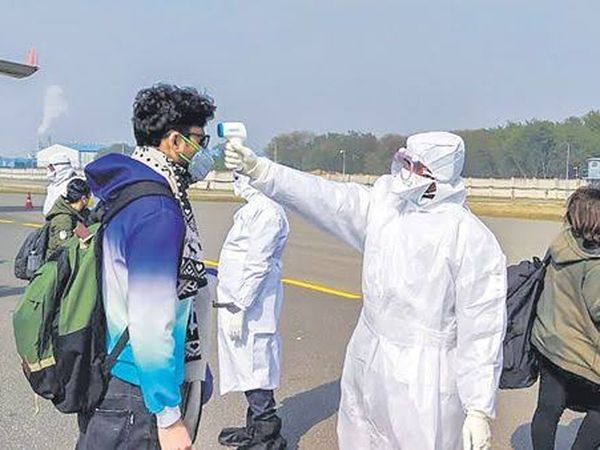 Coronavirus Case in Kerala: भारत में पैर पसारने लगा कोरोना वायरस, केरल में मिला तीसरा केस  