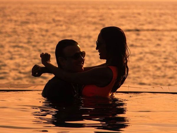 Vivek Oberoi with Wife Priyanka Alva Oberoi