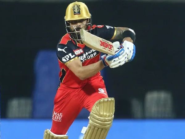 Virat Kohli reprimanded for breaching IPL code of conduct