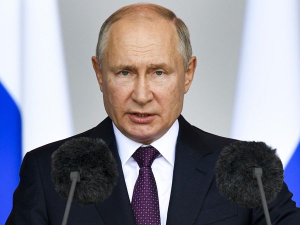 रूस के राष्‍ट्रपति व्‍लादिमीर पुतिन