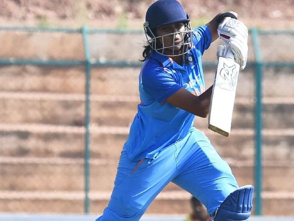 VR Vanitha retires