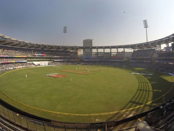 Wankhede Stadium Mumbai pitch report