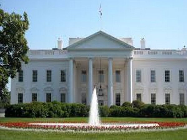 Airspace violation reported in Washington DC : US Media वाशिंगटन डीसी में वायु क्षेत्र का उल्लंघन, खतरे से निपटने के लिए उड़े फाइटर जेट्स