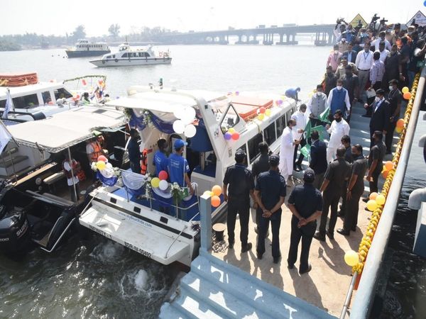 Water Taxi service in Mumbai: India's first water taxi service started